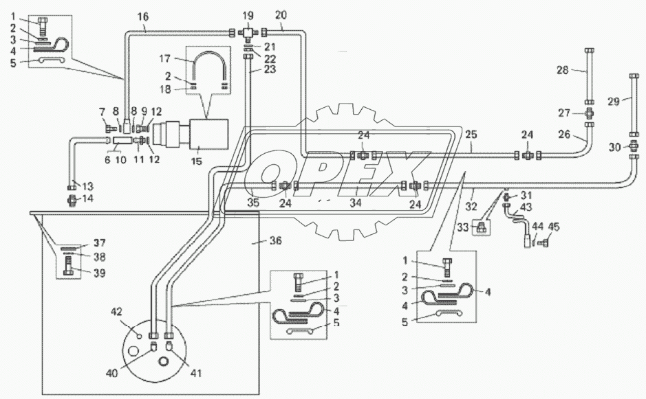 Топливный бак и топливопроводы погрузчика БелАЗ-78221