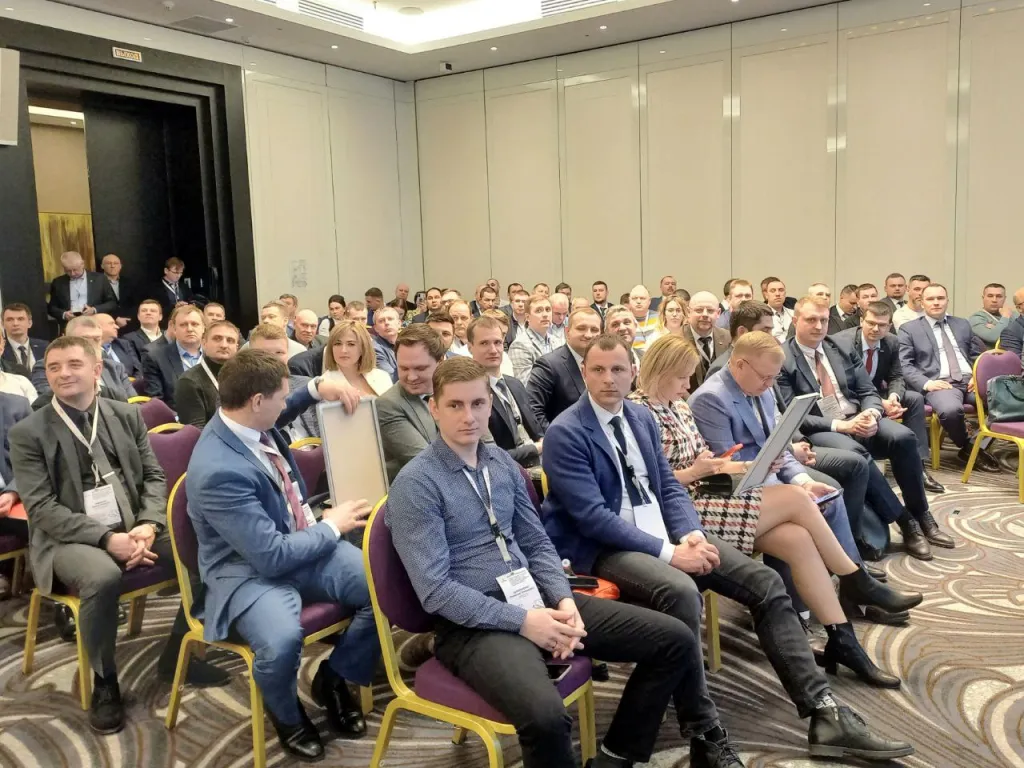 Форум-совещание МАЗ, зал с участниками