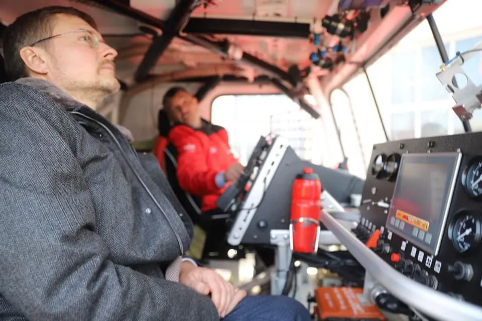 ДЕЛЕГАЦИЯ АЛРОСА ПОСЕТИЛА МАЗ - 4.jpg ДЕЛЕГАЦИЯ АЛРОСА ПОСЕТИЛА МАЗ - 4.jpg