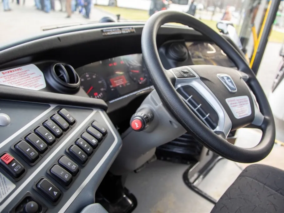 Автобус КАМАЗ 1.jpg Автобус КАМАЗ 1.jpg