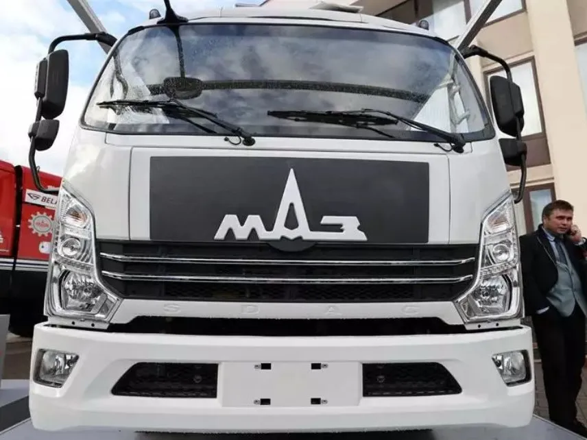 Среднетоннажник МАЗ.jpg Среднетоннажник МАЗ.jpg
