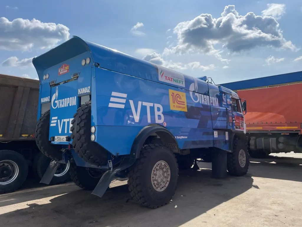 Раллийный КАМАЗ.jpg 3.jpg