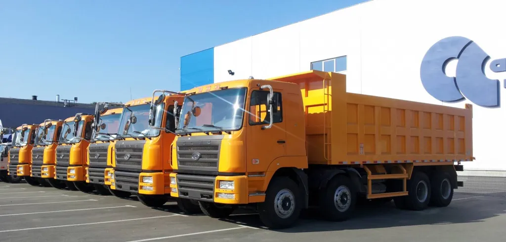 китайские грузовики.jpg