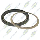 65115-3104017 Сальник (манжета) с крышкой 142х168х17 задней ступицы КАМАЗ-Евро; 140х170х16 VPT