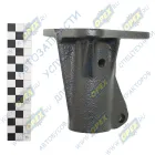 5410-8404151 Держатель фвнутр=42 L=130 треуг.фланец 3отв.ф12, под трубу, заднего крыла КАМАЗ