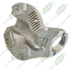 64226-2201049 Фланец-вилка кард.вала (шлицевой) 4отв. ф14,5 под крестовину 7522 СПЕЦМАШ