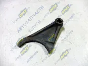 Вилка включения прямой и понижающей передач заднего моста раздаточной коробки ГАЗ-66,3308,33081