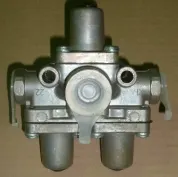 Клапан защитный тройной КамАЗ,МАЗ,УРАЛ,ЗиЛ