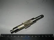 Шестерня ведомая привод.спидометра z=10 ф24 h=127