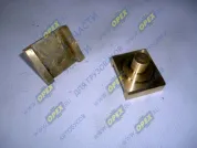 Вкладыш (бронза) L=40х48х14,5; ф15 (сухарь) вилки КПП