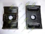 Накладка рессоры МАЗ задней (160х100, 1 отв., ф26, чугун, под стремянку, балансир 6303)