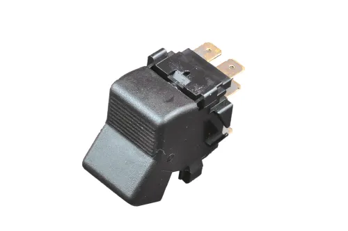 П147-02.17 AE Переключатель-клавиша 2-х поз. 12-24v 6контактов без символа ГАЗ, ЗИЛ, МАЗ, КАЗ, БелАЗ, КРАЗ. AVTOELECTRICA6