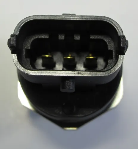 CRTR0121635 Датчик давления топлива ГАЗ,ПАЗ, ЯМЗ-5340, 536 NEW HOLLAND 7030, 7040, 8030, B100, 110, 115, T6.120, 6.140, 6.150, 6.160, 6.175, 6.180 4.5L / 6.7L [44; 0281006327 Cartronic1