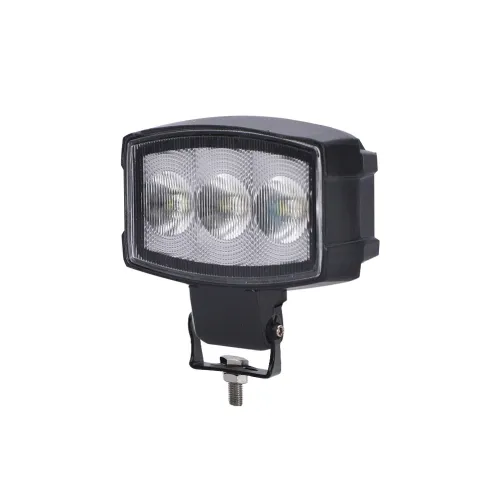 1515F Фара рабочего света светодиодная прямоугольная 15 вт (3 диода) (ближний) 89х67х50мм LT1