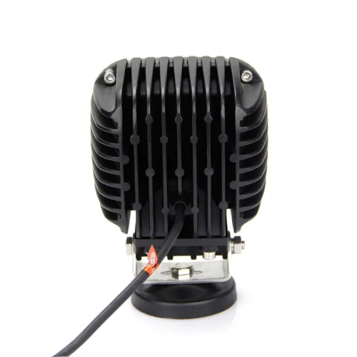 LT-1440SF Фара рабочего света светодиодная КВАДРАТНАЯ; 40 вт ближний 125х114х84мм (FLOOD) LT3