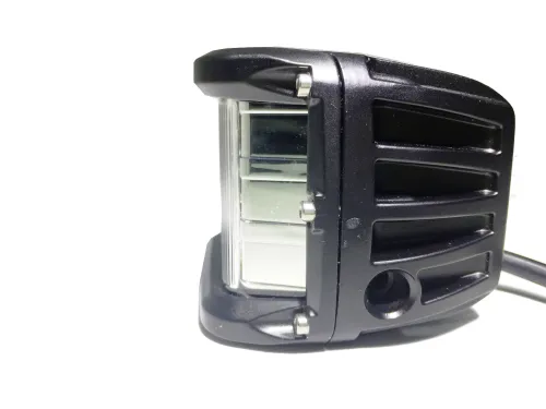 9036 Фара светодиодная доп.освещения; 36 вт ближний 90х70х85мм с боковым засветом LT1