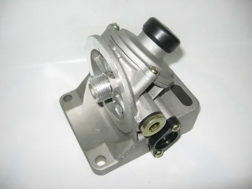 66 606 31 100 Кронштейн (насос) крепления фильтра грубой очистки (фланец) PL270/PL420 c подкачкой С/О Mann