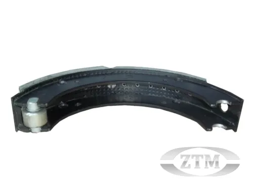 133Г4-3501090 Колодка тормозная(стальная) L=580 s=70 двухреберная передняя с роликом; с роликом в сборе (1 шт) ZTM2