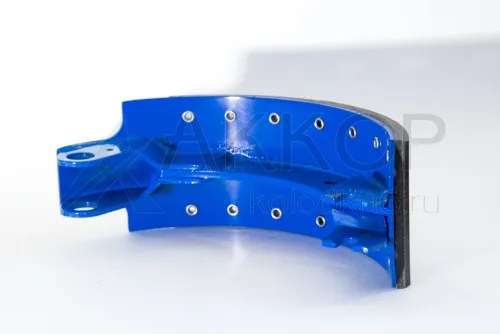 53229-3501090-50 Колодка тормозная (580х140) КамАЗ ЕВРО-2; (литая) (короткая накладка) АККОР1