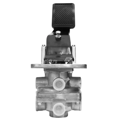 БАК.13514 Кран тормозной 2-х секционный подпедальный (с педалью в СБ); (ГТК Н/О) МАЗ,КамАЗ ЕВРО (8 отверст.М22х1,5/7отверст.ф10) БелАК2