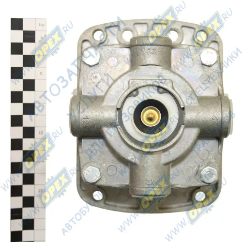 8648-3514108-00 Кран тормозной 2-х секционный подпедальный (с педалью в СБ); (БелОМО) (8648) БЕЛОМО2