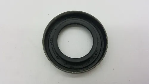 200-3003078 Сальник (манжета) 28х70х5 пальца БРТ