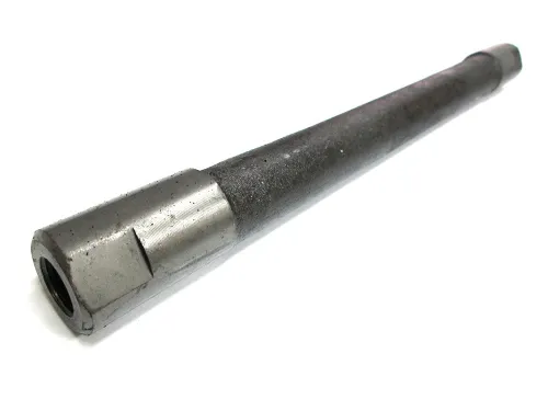 80-2707141 Ось (сталь) ф27х350 с внутрюрезьбой м18х1,5/м18х1,5 ВЗТЗЧ