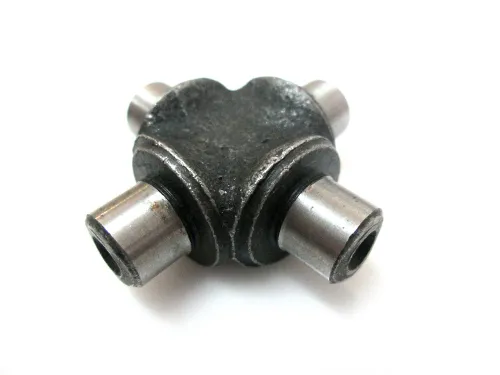 50-3401062 Крестовина рулевого кардана верхняя (40х40; фвала=10; h=22); без подшипников МТЗ, ЮМЗ ВЗТЗЧ