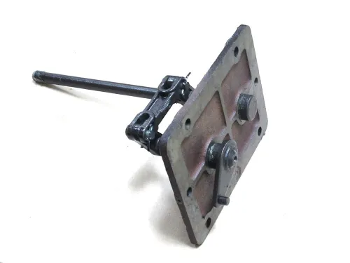 Р70-1723010 Крышка реверса рычаг управления прямой МТЗ-82П ВЗТЗЧ