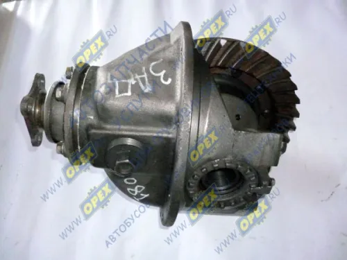 33081-2402010 Редуктор ЗМ z=33х6 квадрат.фланец 4отв.ф12 с блокировкой (вх. в 33081-2400012-10) (493х0х0) ГАЗ