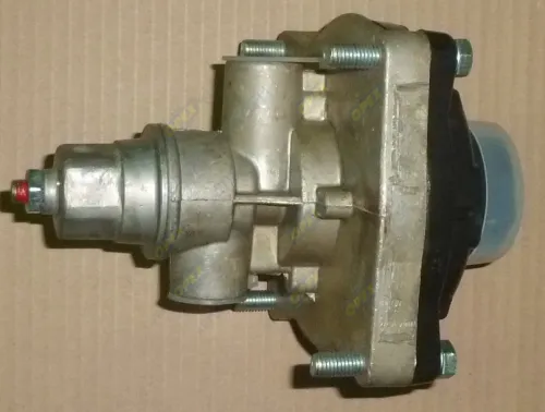 100-3522110 Клапан управления тормозами прицепа однопроводный КАМАЗ-УВК