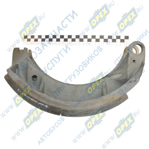 6520-3501090-51 Колодка тормозная (180мм) передняя с накладками; литая по середине вырез КАМАЗ-УВК2