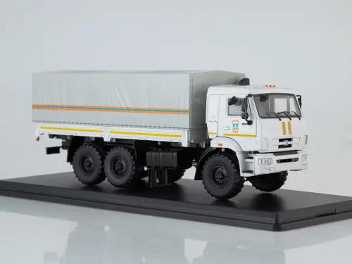 777.SSM1315 Игрушка - Масштабная Модель; КАМАЗ-43118 бортовой с тентом, МЧС КАМАЗ-УВК1