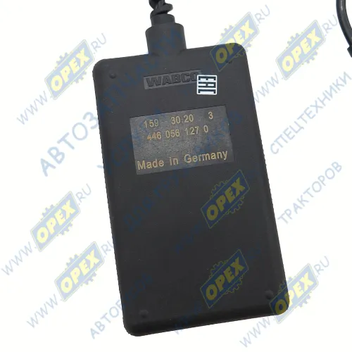 446.056.127.0 Пульт дистанционного управления ECAS Управление передней осью: Да Управление задней осью: Нет Управление подъемным мостом: Нет КАМАЗ-УВК1