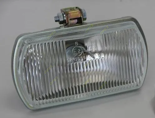 ФГ152А Фара противотуманная прямоугольная белая 24в 185x110x140 мм КАМАЗ-УВК