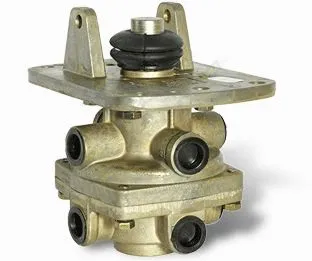 11.3514108-20 Кран тормозной 2-х секционный подпедальный (с педалью в СБ) КАМАЗ-УВК