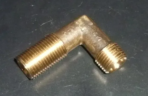 861003 Фитинг Угольник Рнаруж=М16х1,5/М16х1,5 L=52х38 ресивера КАМАЗ