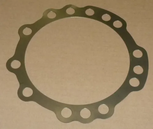 5320-2402097 Прокладка С/Ф; регулир. (сталь) ф140х170х0,5; 14отв.ф13 ЗМ КАМАЗ КАМАЗ