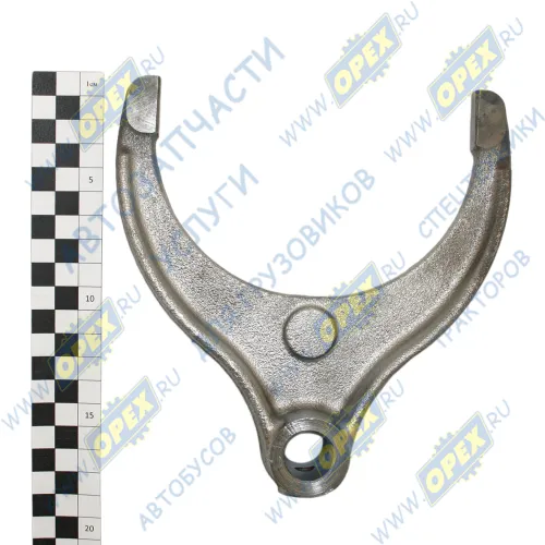 5320-2509049 Вилка S=130 L=175; фпосад=18; 1отв.М10х1,5 муфты блокировки МОД КАМАЗ