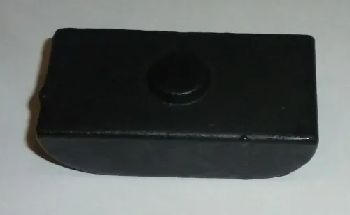 4308-2912418 Подкладка (чугун) L=85 S=40 h=25 с бобышкой, стремянки задней рессоры КАМАЗ