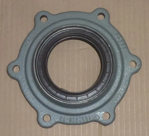 65111-1802027-10 Крышка переднего подшипника первичного вала КАМАЗ КАМАЗ