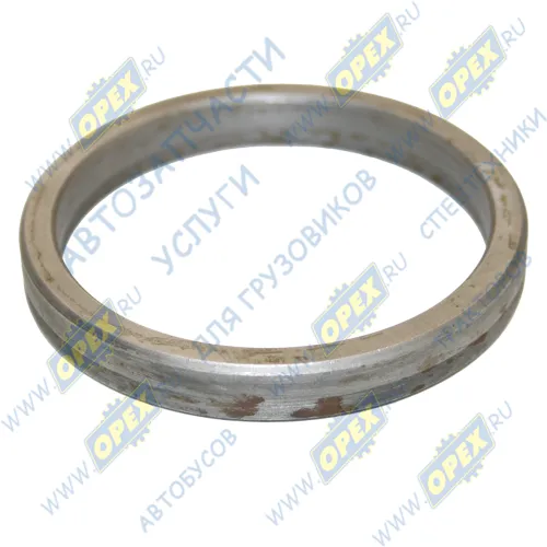 6522-2304151 Втулка распорная КАМАЗ