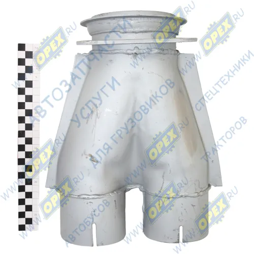 96520.1203035 Тройник L=305 2отв d=95 1отв.ф115 квадрат.фланец 4отв глушителя Кукмор1