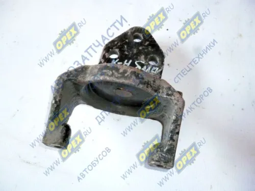 642208-1001050У Кронштейн подвески двигателя МАЗ передний МАЗ