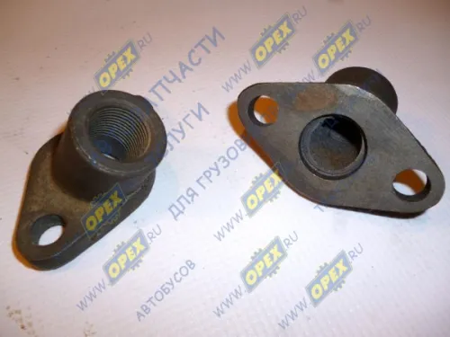 500-1013106 Фланец ромбич.36х64; Рвнутр=М16х1,5; h=30; 2отв.ф9 шланга подводящего радиатора масляного МАЗ (с резьбой под кран ВС11) МАЗ