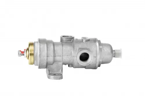 100-3512010-20 Регулятор давления воздуха РДВ КамАЗ,МАЗ,УРАЛ,ЗиЛ,КрАЗ,ЛиАЗ (3выхода М16х1,5/М22х1,5/М22х1,5 креп 1отв с краном); (с шумоглушителем) РААЗ