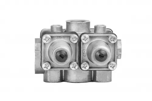 100-3515510-20 Клапан защитный 135х115; 2отв.М8х1,5/4отв.М16х1,5/1отв.М22х1,5 четырехконтурный ЗиЛ, Урал; КамАЗ РААЗ