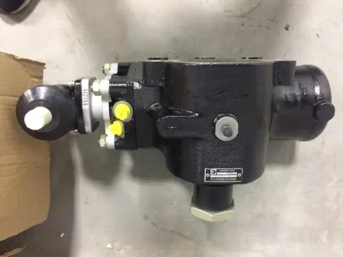 C700VW717-110 Механизм рулевой КАМАЗ-6520 KAMAZ 6460/ KAMAZ 6520/ KAMAZ 5460/ KAMAZ 53605/KAMAZ 4380/ KAMAZ 6522/ KAMAZ 6521/KAMAZ 65224/KAMAZ 65225/ KAMAZ 65226/; (аналог 8098.965.212) СПЕЦМАШ