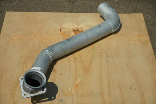 54115-1203013-10-СМ Труба приемная L=1270 ф95 квадр.фл 4отв.ф10 правая КАМАЗ-65115 а/м с двиг.740.10-260 СПЕЦМАШ