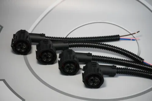 1845-967325-3 Разъем AMP для фонарей на 3 "ножки"; (байонет, под угол) СПЕЦМАШ